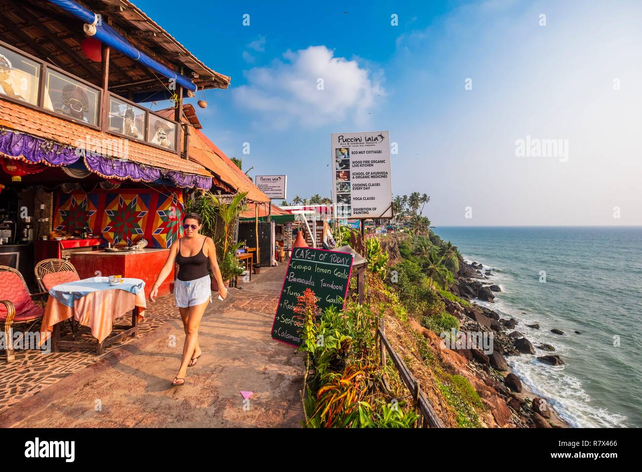 Day 1: Arrival Kochi → Munnar