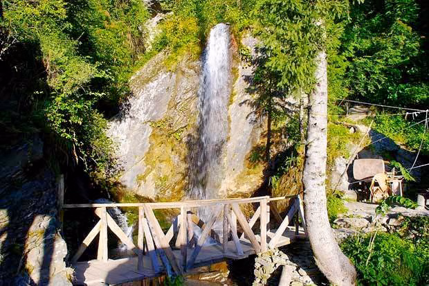 Day 8: Kullu, Naggar & Kasol